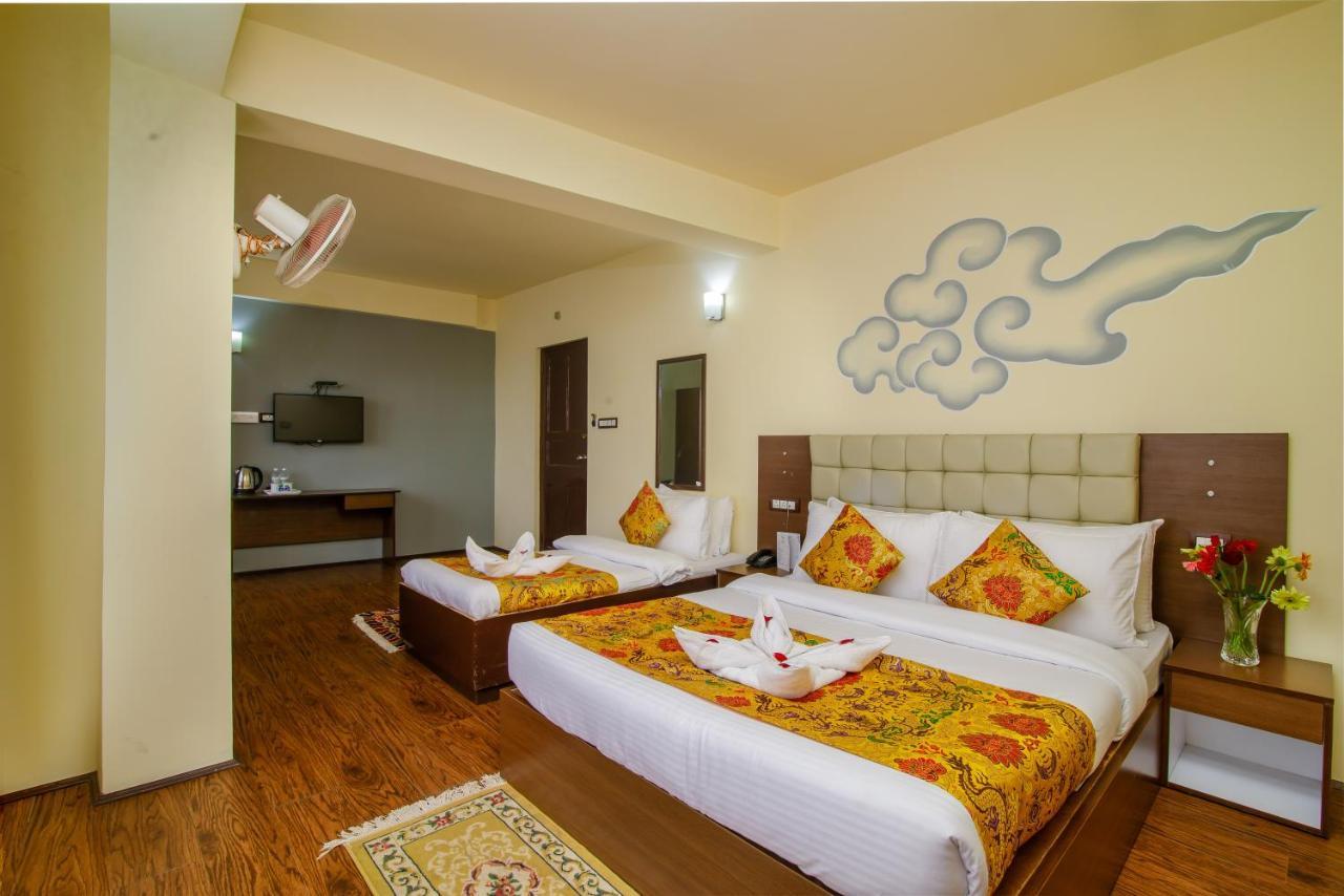 Muscatel Grand Silkroute - 300 Mts From Mg Marg กังต็อก ภายนอก รูปภาพ