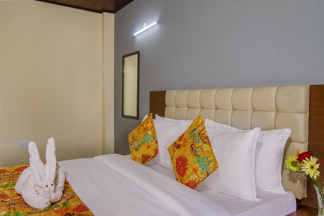 Muscatel Grand Silkroute - 300 Mts From Mg Marg กังต็อก ภายนอก รูปภาพ